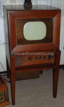 49-1040 Code 121; Philco, Philadelphia (ID = 1133300) Television