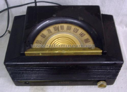 52-940 ; Philco, Philadelphia (ID = 1228860) Radio