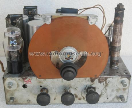 611B Code 121; Philco, Philadelphia (ID = 2928103) Radio