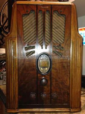 620B ; Philco, Philadelphia (ID = 1578127) Radio