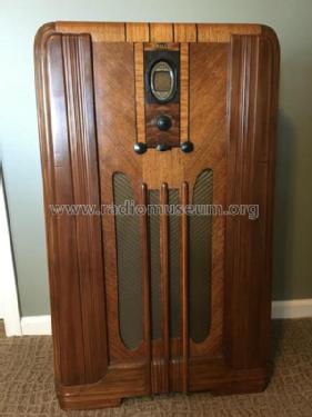 645K ; Philco, Philadelphia (ID = 1999508) Radio