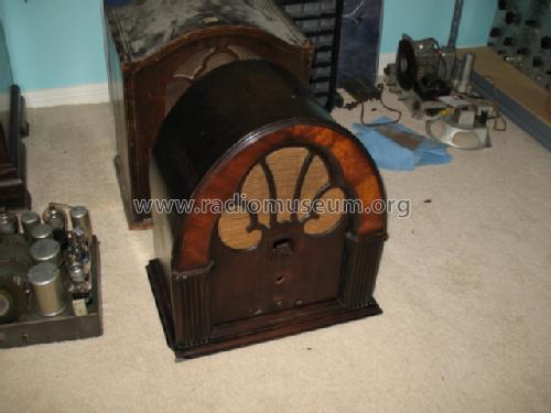 70A Baby Grand; Philco, Philadelphia (ID = 993862) Radio