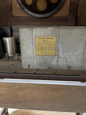 76 Highboy; Philco, Philadelphia (ID = 3071704) Radio