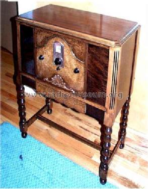 77 Console; Philco, Philadelphia (ID = 56214) Radio