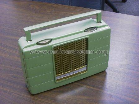 B650 ; Philco, Philadelphia (ID = 326030) Radio