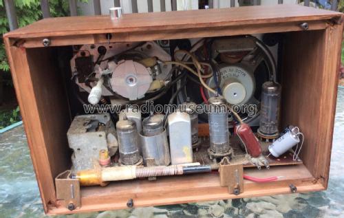 N-724 ; Philco, Philadelphia (ID = 2529339) Radio