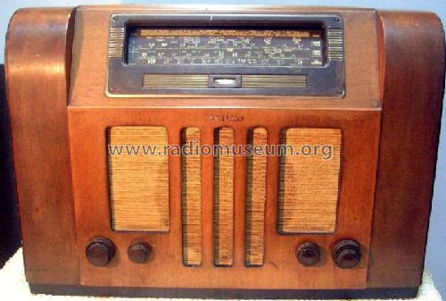 Philco-Tropic EZ Ch= 39-750 code 121; Philco, Philadelphia (ID = 1014365) Radio