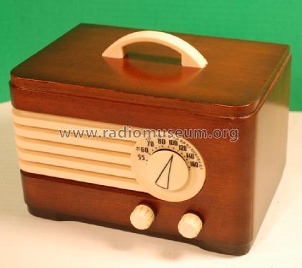 PT-43 Transitone; Philco, Philadelphia (ID = 1753588) Radio