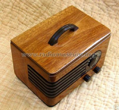 PT-43 Transitone; Philco, Philadelphia (ID = 369057) Radio