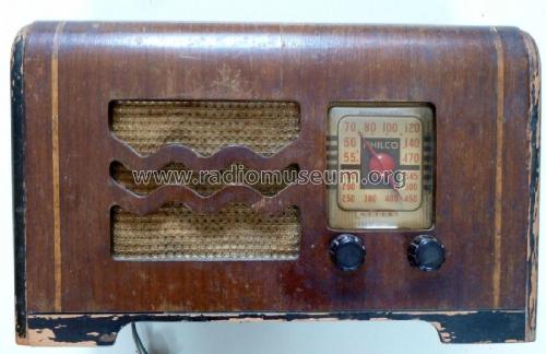 206; Philco Products Ltd. (ID = 1812396) Radio