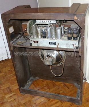 39-340A Code 121; Philco Products Ltd. (ID = 2634593) Radio