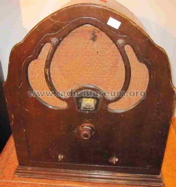 50 ; Philco Products Ltd. (ID = 1365304) Radio