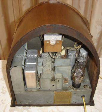 50 ; Philco Products Ltd. (ID = 1519614) Radio