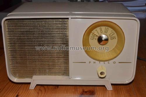 208 Code 122; Philco Products Ltd. (ID = 1403388) Radio