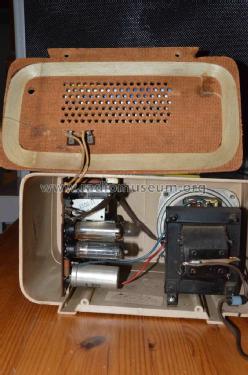 208 Code 122; Philco Products Ltd. (ID = 1403391) Radio