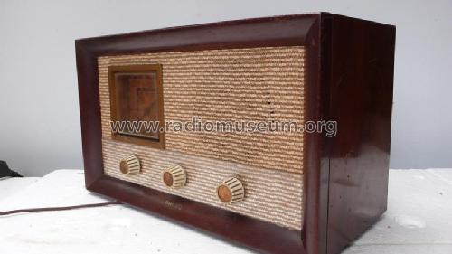 B52; Philco Radio & (ID = 1672769) Radio
