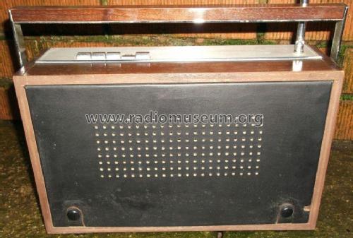 T226; Philco Radio & (ID = 1947702) Radio