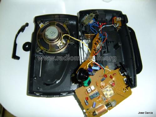 Portable radio AE-2140 /00 /01 /04 /05; Philips 飞利浦; (ID = 1259640) Radio