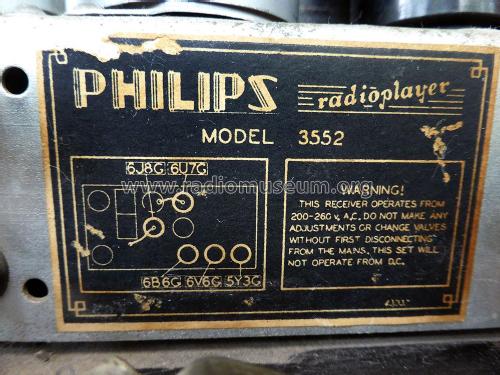 3552; Philips Australia (ID = 2040713) Radio