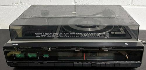 Music Centre 02RH975 ; Philips Australia (ID = 2694859) Radio