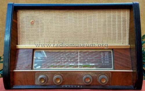 Superb Combination 147; Philips Australia (ID = 2542650) Radio