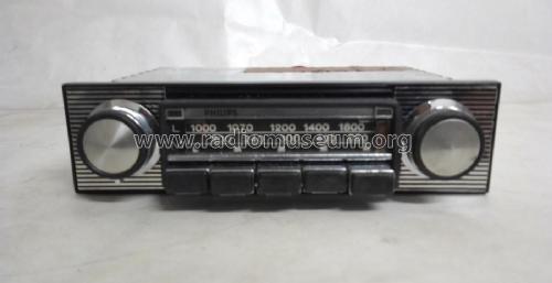 22RN495 /19; Philips Belgium (ID = 2987574) Car Radio