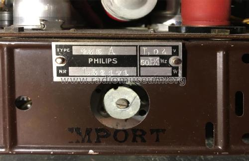735A; Philips Belgium (ID = 2580758) Radio