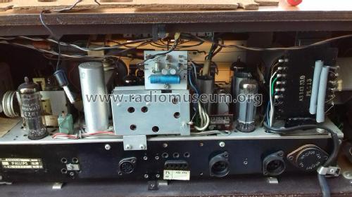 B5X43A /01 /74; Philips Belgium (ID = 2528975) Radio