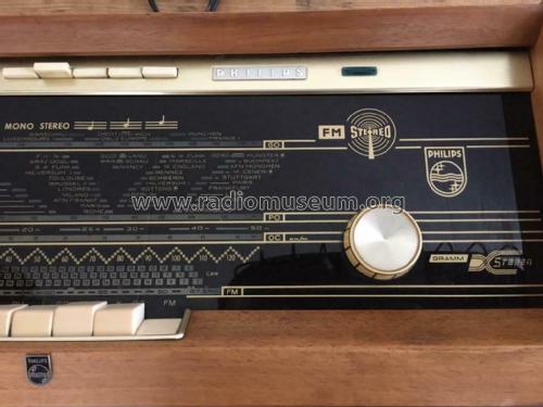 B5X43A /01 /74; Philips Belgium (ID = 2544450) Radio