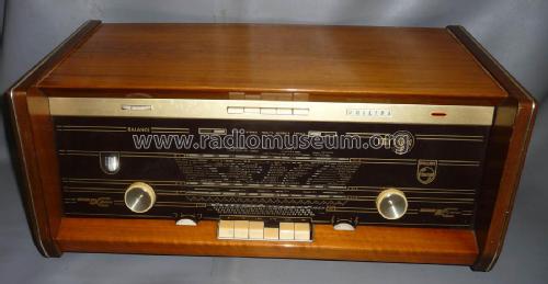 B6X43A /00 /01; Philips Belgium (ID = 2948046) Radio