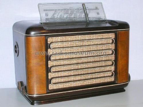 BX560A /00 /02; Philips Belgium (ID = 2859880) Radio