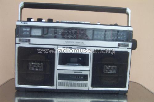 4 Band AM FM Radio Cassette Recorder 8589 D8589 /50; Philips, Singapore (ID = 2664406) Radio