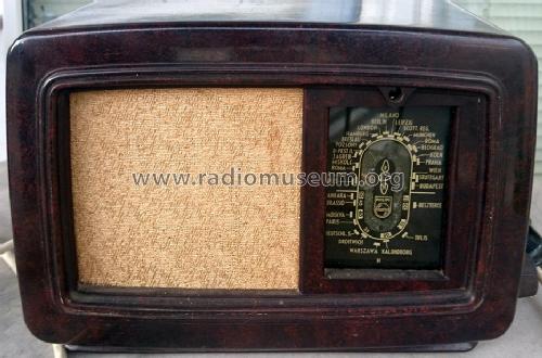 37U; Philips Hungary, (ID = 1719602) Radio