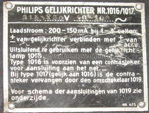 Kis töltőkészülék 1017; Philips Hungary, (ID = 2209763) Fuente-Al