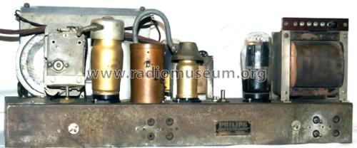 Szuper Triumph 1750; Philips Hungary, (ID = 2193146) Radio