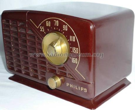 P104 ; Philips Canada (ID = 1708874) Radio