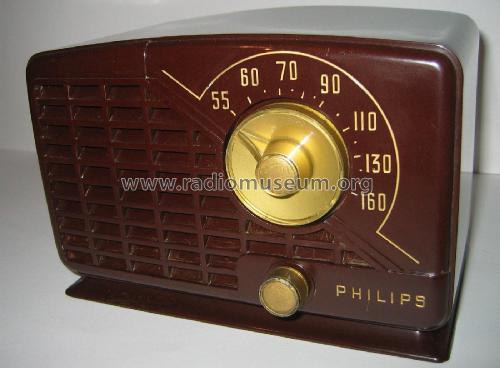 P104 ; Philips Canada (ID = 1933947) Radio