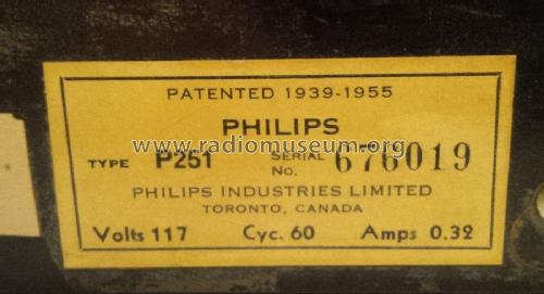 P251 ; Philips Canada (ID = 2171484) Radio