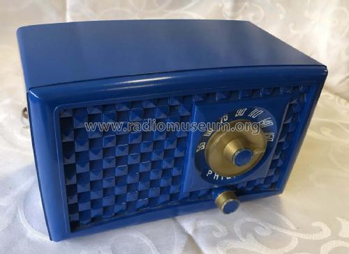 P-141; Philips Canada (ID = 2668483) Radio