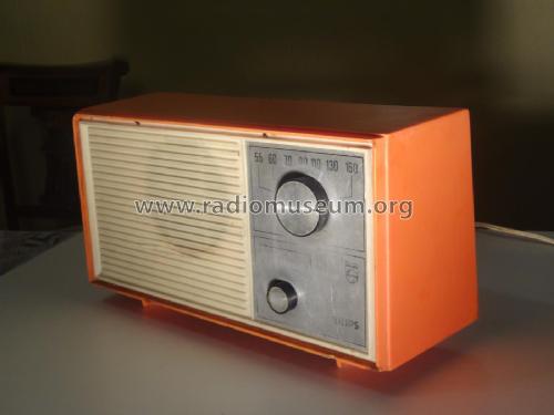 09RB-098; Philips Chilena S.A. (ID = 2054473) Radio