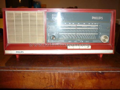 09RB-368; Philips Chilena S.A. (ID = 1198984) Radio