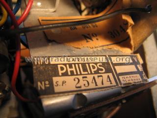 L4R05T; Philips do Brasil S. (ID = 678808) Radio