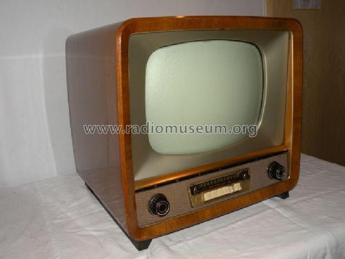 17TX170A /04 /05 /66 /76 /88 /89; Philips; Eindhoven (ID = 1761258) Television