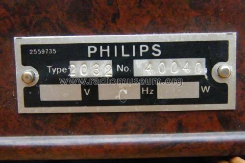2032; Philips; Eindhoven (ID = 1066206) Speaker-P