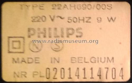 22AH690; Philips Belgium (ID = 2529441) Radio