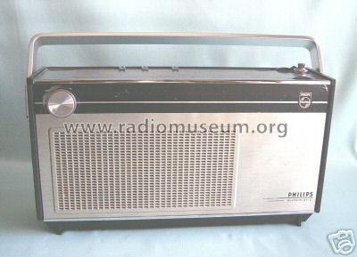 22RL384 /62R; Philips Belgium (ID = 147805) Radio