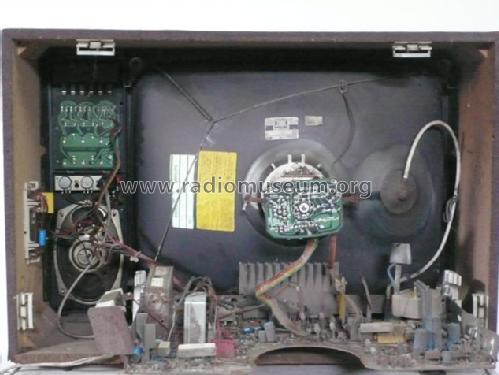 24B850/ 00P /00R /00T /00Z /22R /22Z Ch= E2; Philips; Eindhoven (ID = 1639931) Televisore