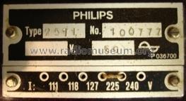 2511; Philips; Eindhoven (ID = 134321) Radio