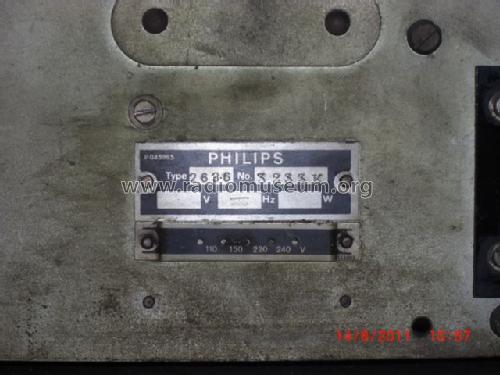 2636; Philips; Eindhoven (ID = 1040997) Radio