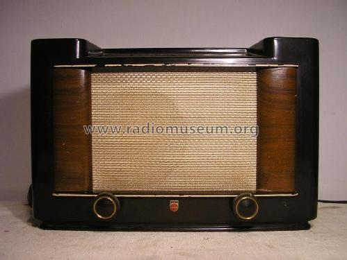 657A; Philips; Eindhoven (ID = 1261717) Radio